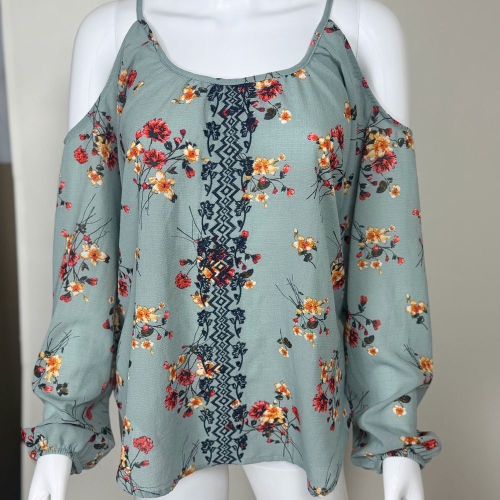 Rewind Sage Green Floral Boho Blouse Short Sleeve Keyhole Back Top